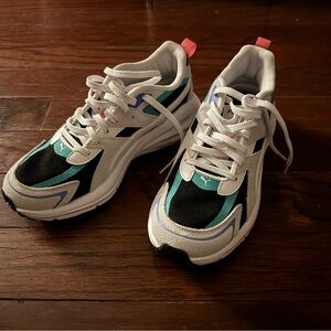 Puma White and Teal Sneakers with Black Details